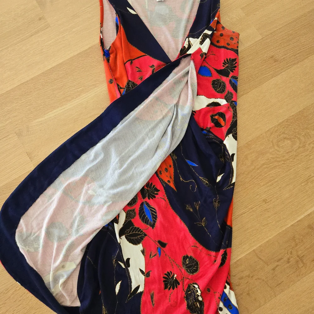 Diane Von Furstenberg Elegant Lonnie Faux Wrap Dress - Picture 4 of 7